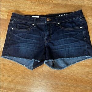 Gap Jean Shorts Size 27 Women’s Summer Cut-Offs Short Dark Blue Denim